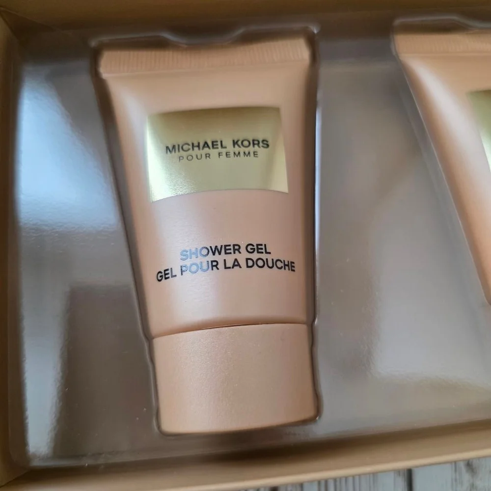 Michael Kors Pour Femme gift set